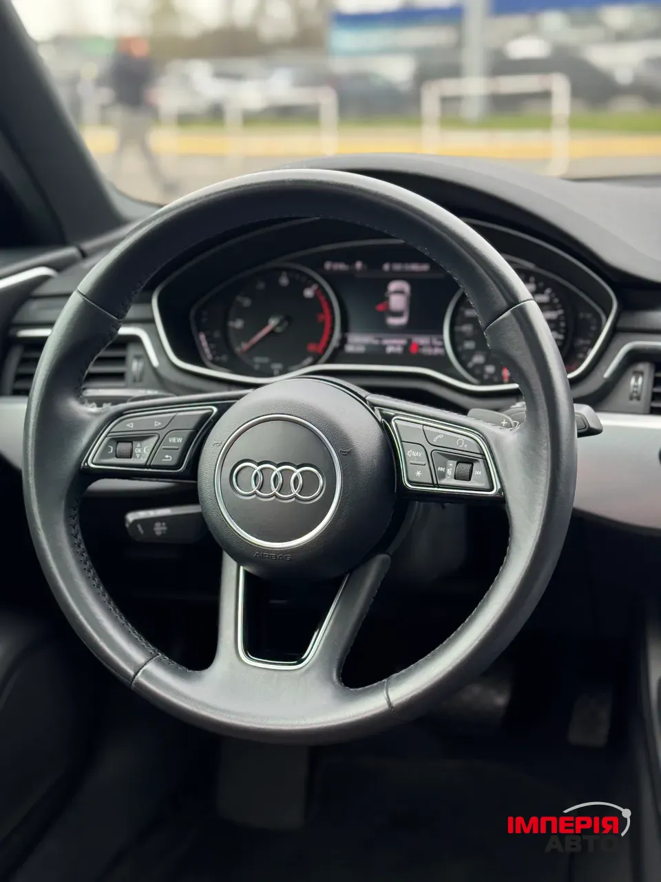 Audi A4 - фото 16