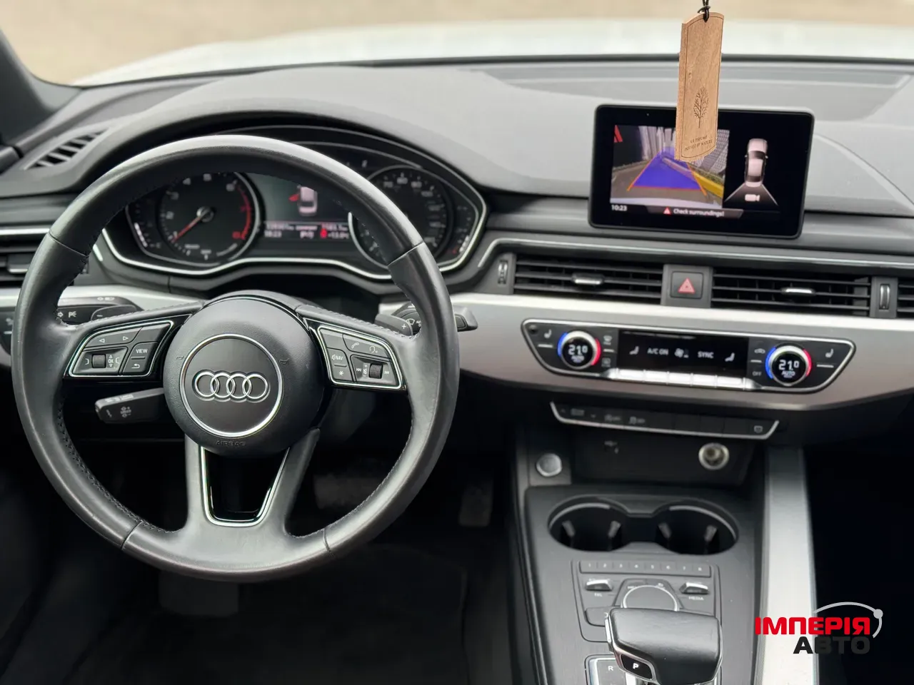 Audi A4 - фото 14