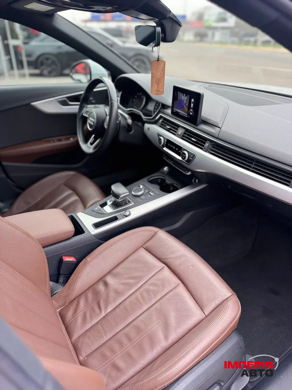 Audi A4 - фото 20