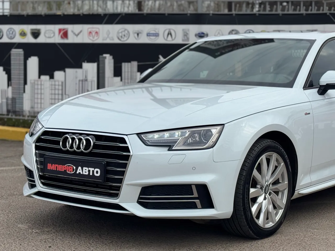 Audi A4 - фото 2