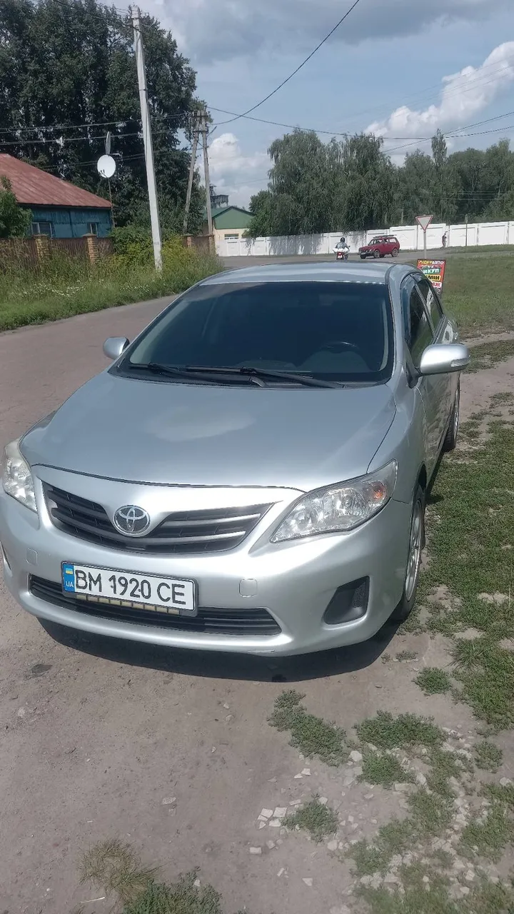 Toyota Corolla - фото 1