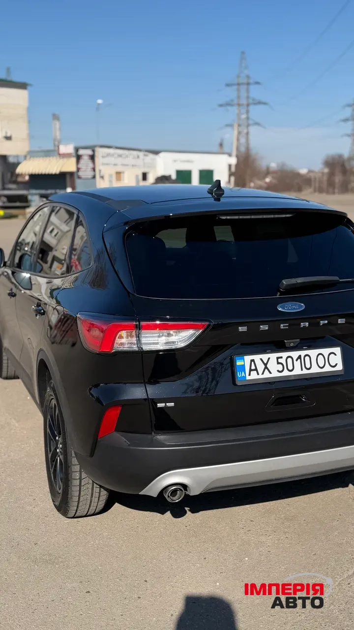 Ford Escape - фото 10