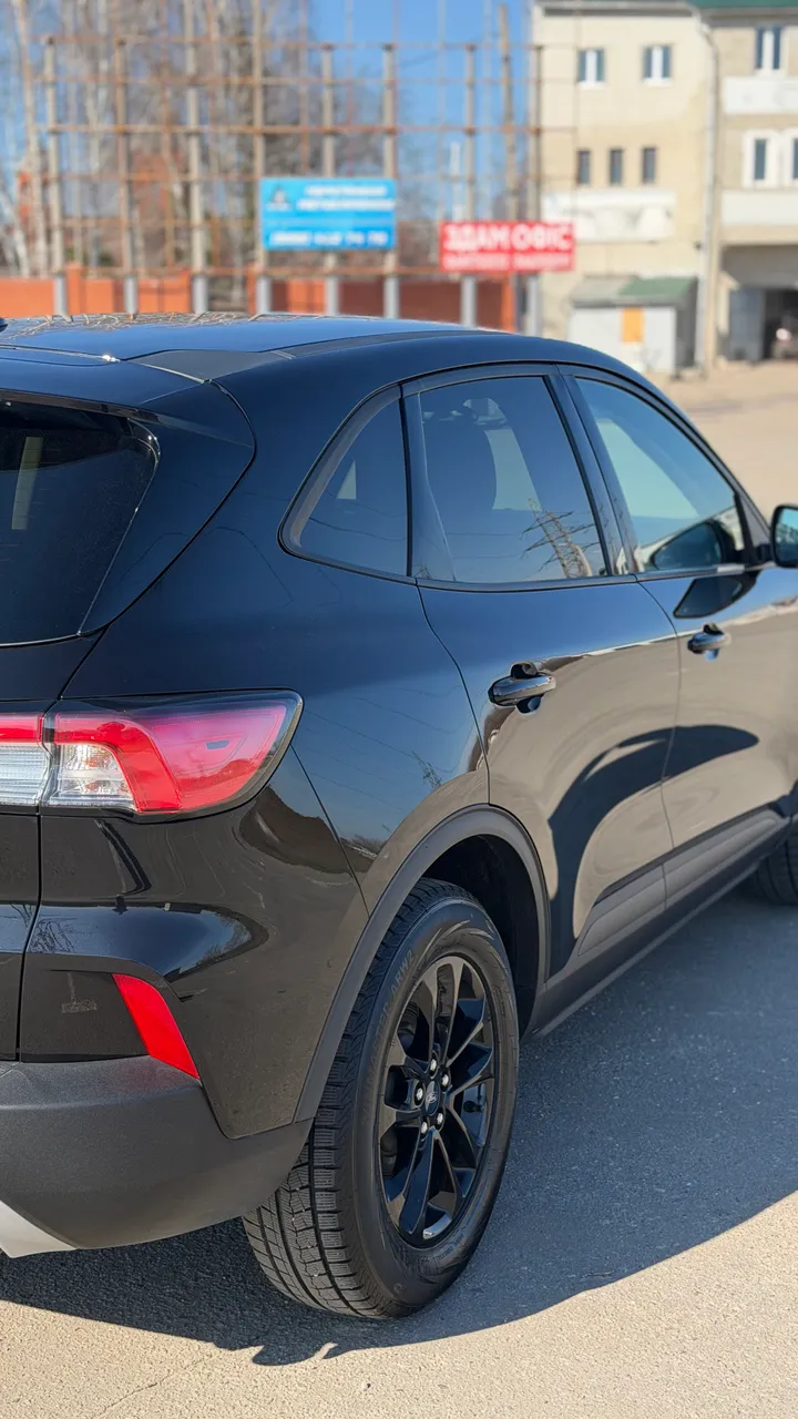 Ford Escape - фото 8