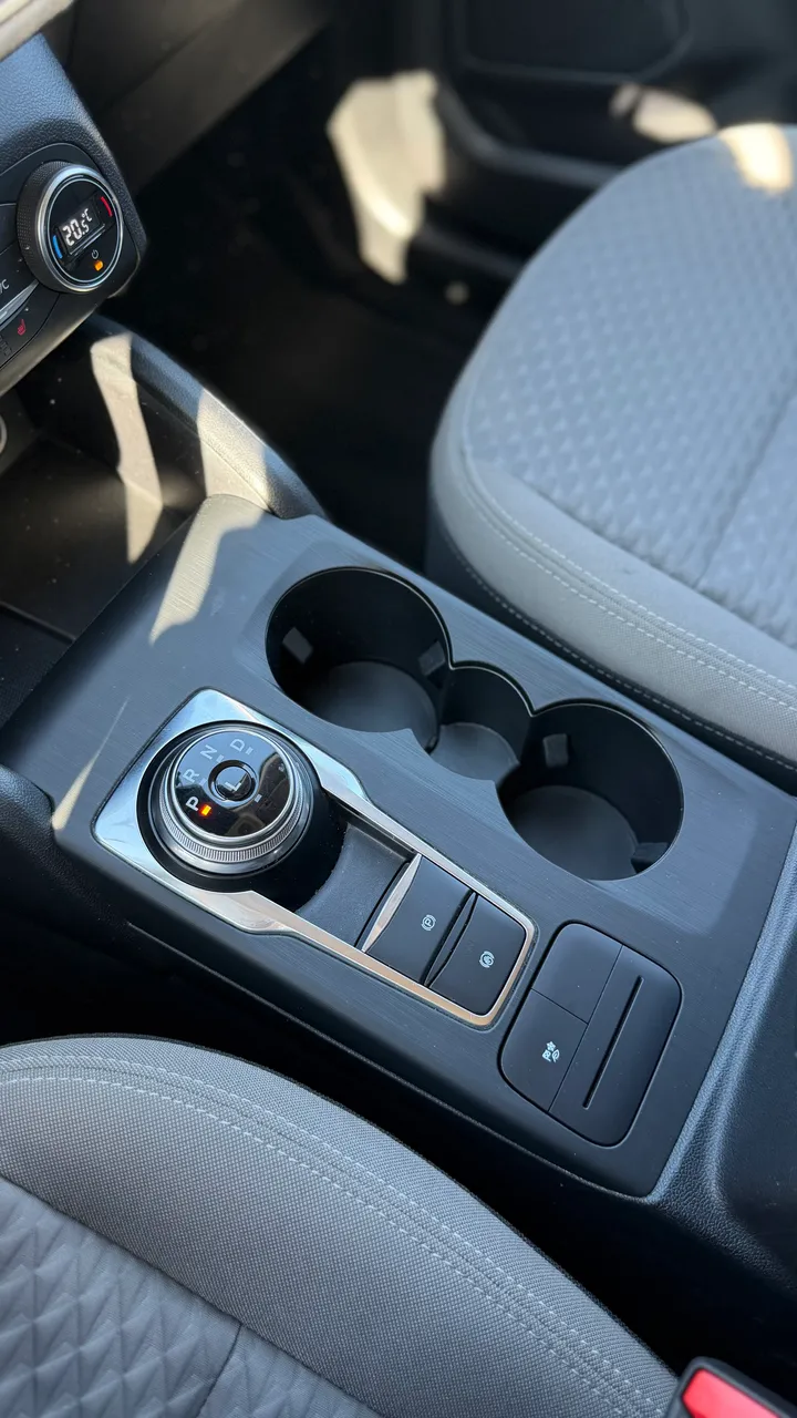 Ford Escape - фото 23