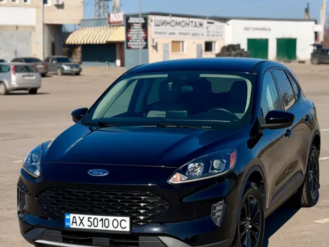 Ford Escape - фото 1