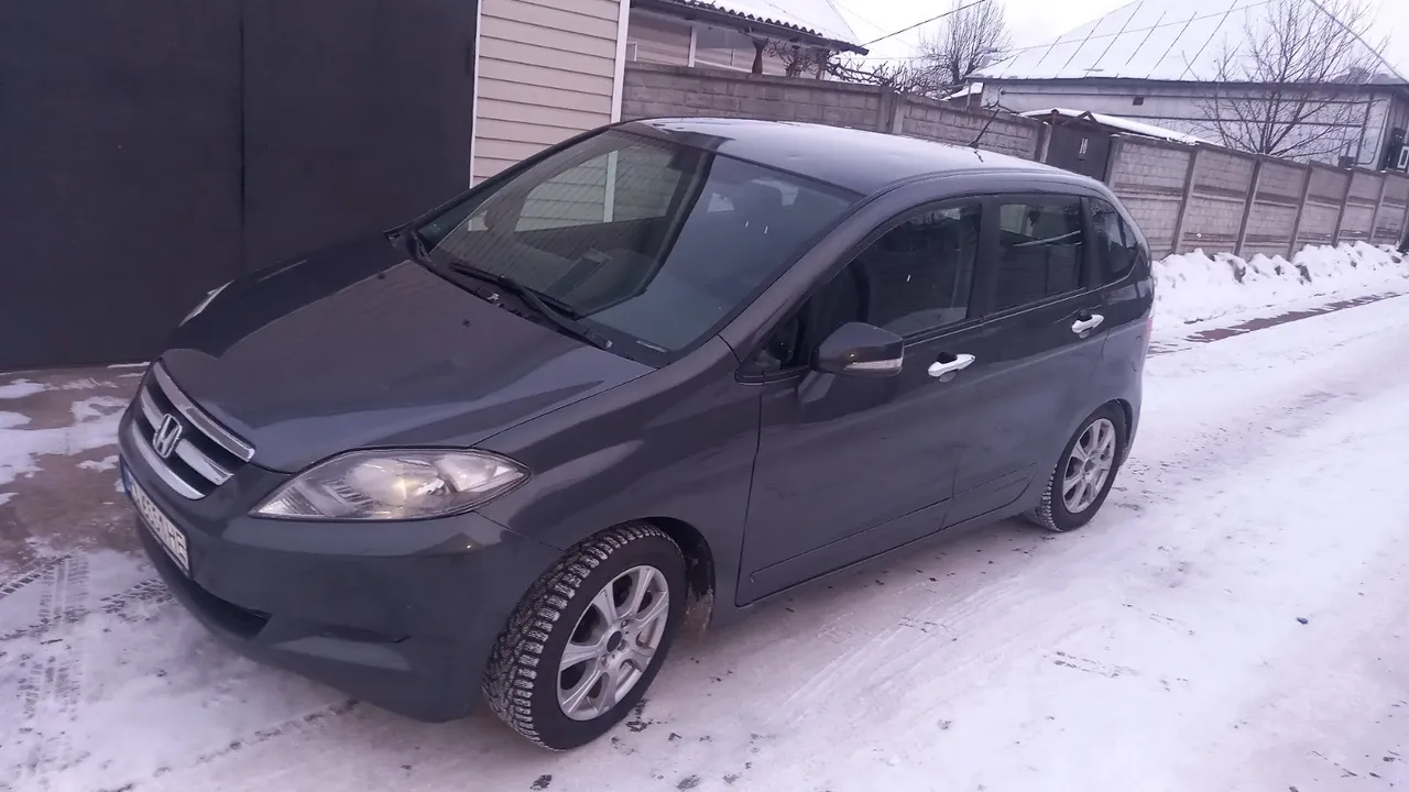 Honda FR-V - фото 1