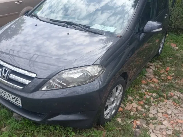 Honda FR-V - фото 4