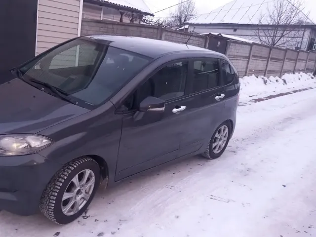 Honda FR-V - фото 1