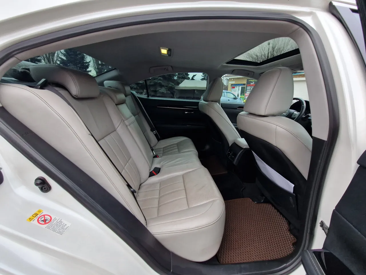 Lexus ES - фото 33