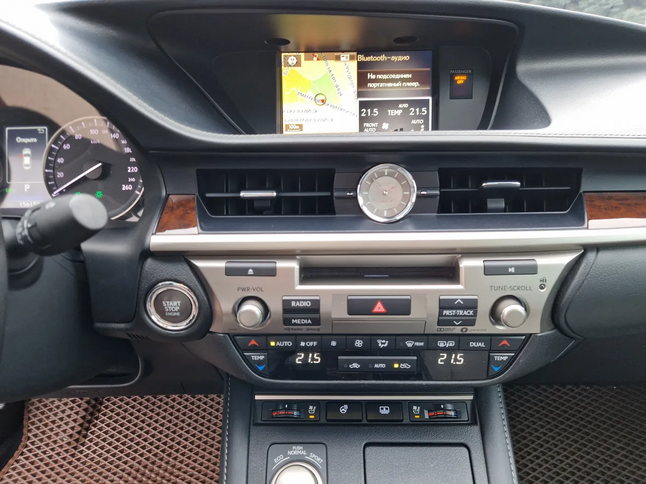 Lexus ES - фото 25