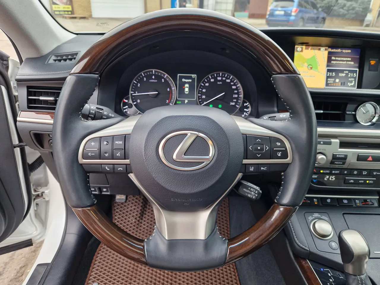 Lexus ES - фото 20