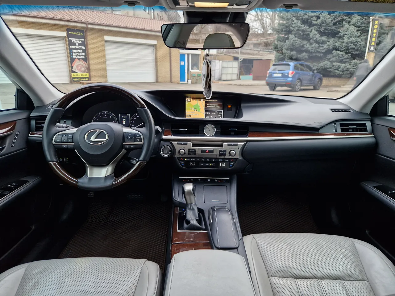 Lexus ES - фото 32