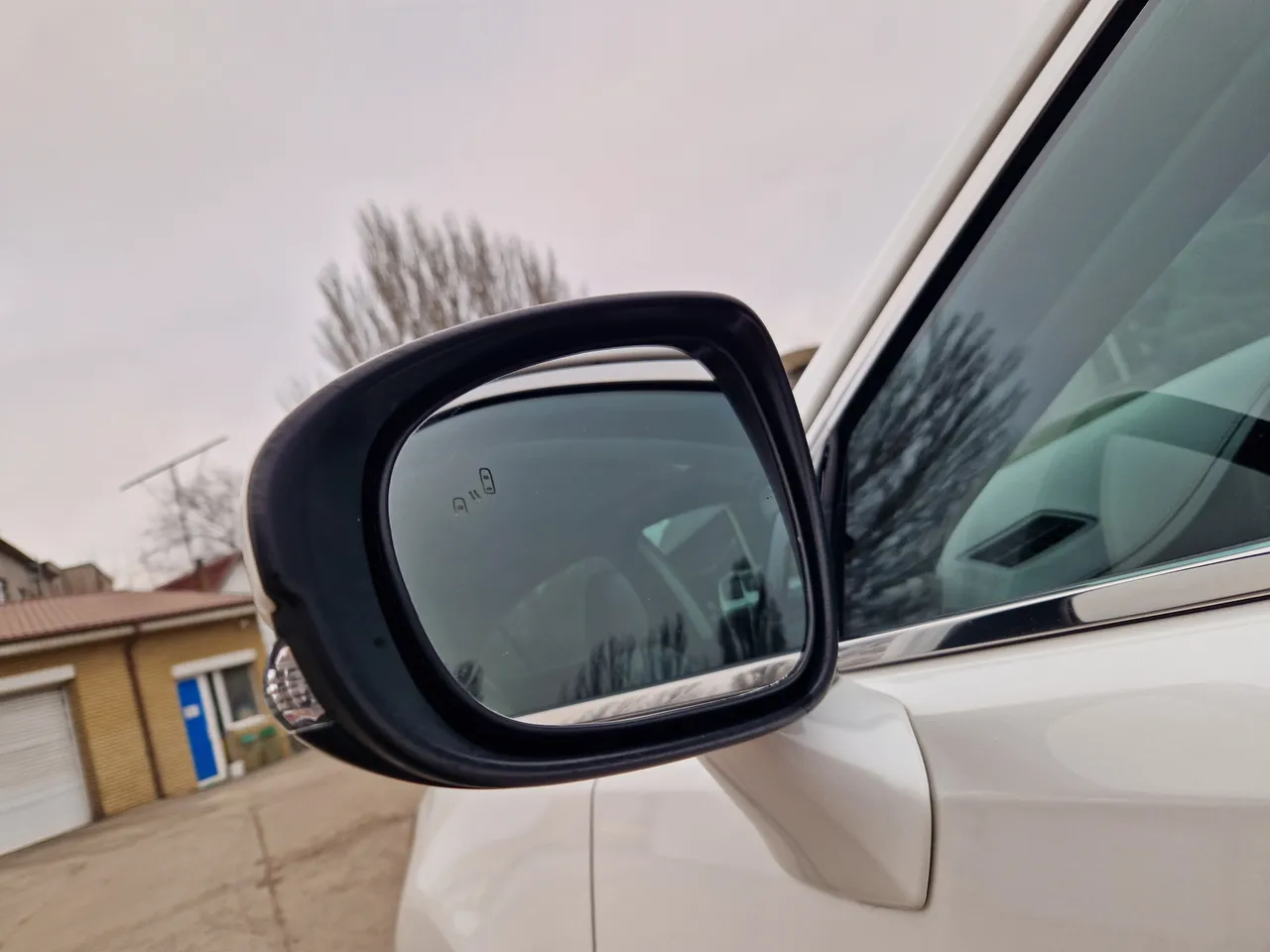 Lexus ES - фото 14