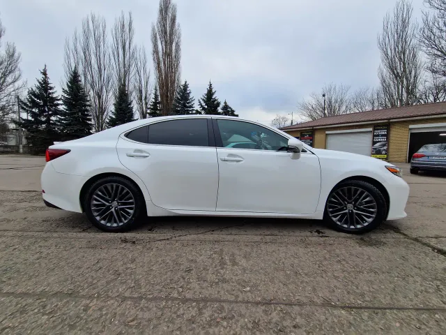 Lexus ES - фото 3
