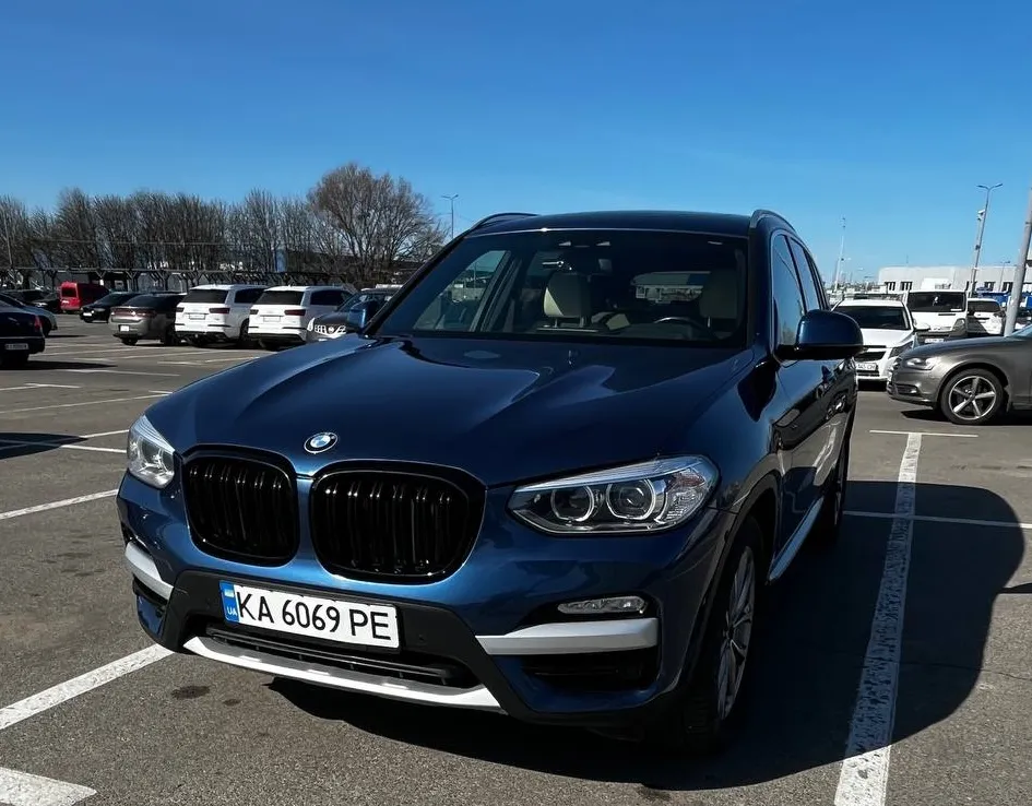 BMW X3 - фото 1
