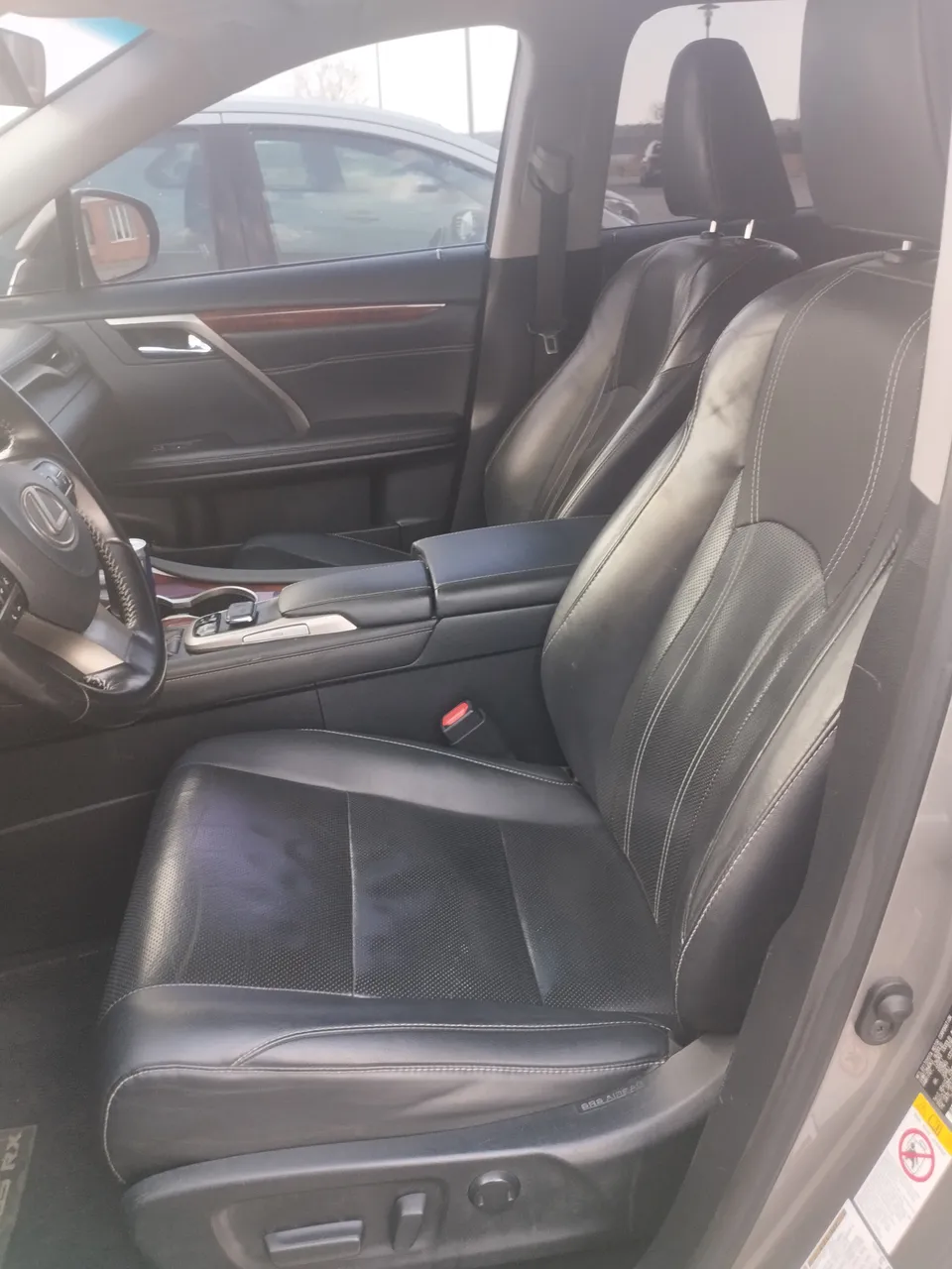 Lexus RX - фото 7