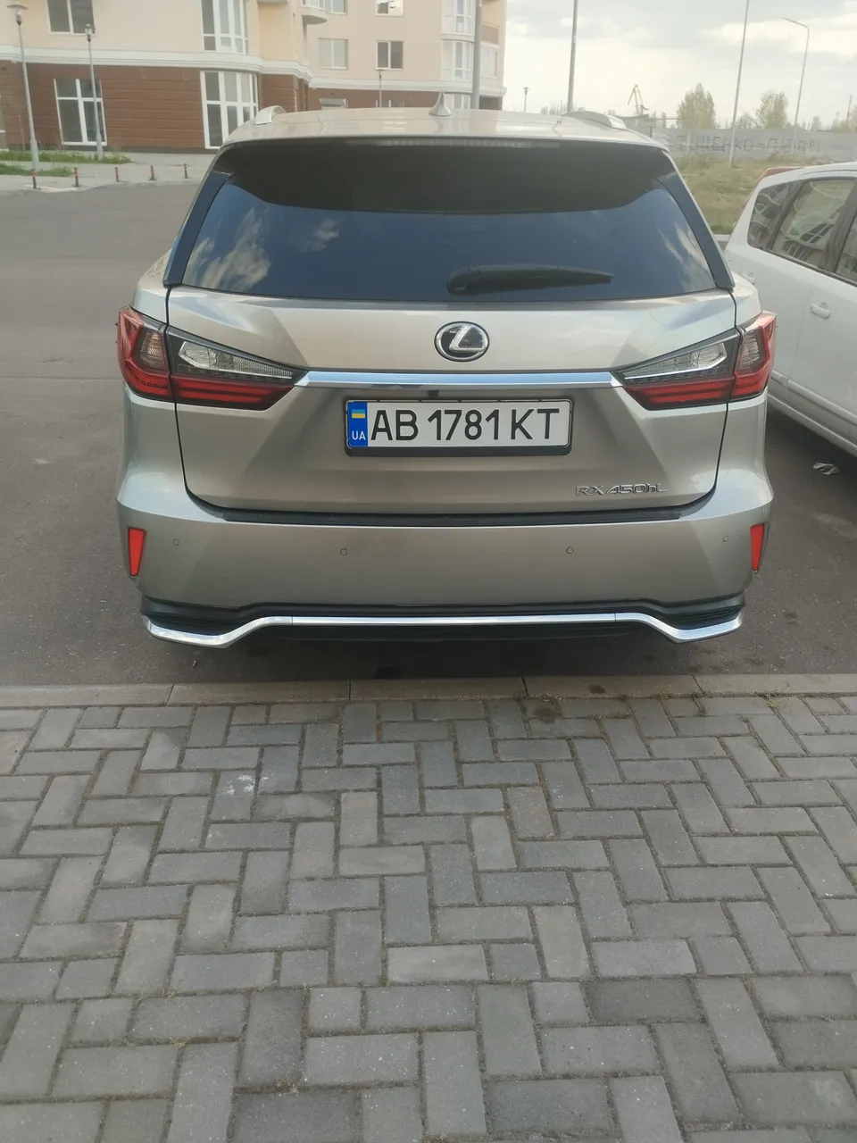 Lexus RX - фото 5