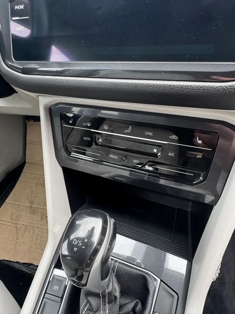 Volkswagen Tiguan - фото 20