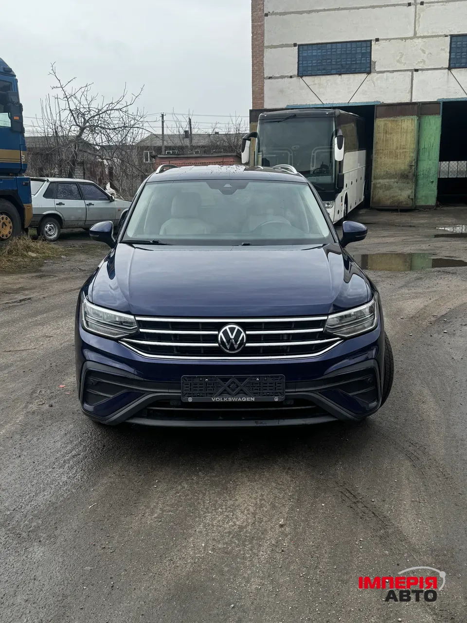 Volkswagen Tiguan - фото 2