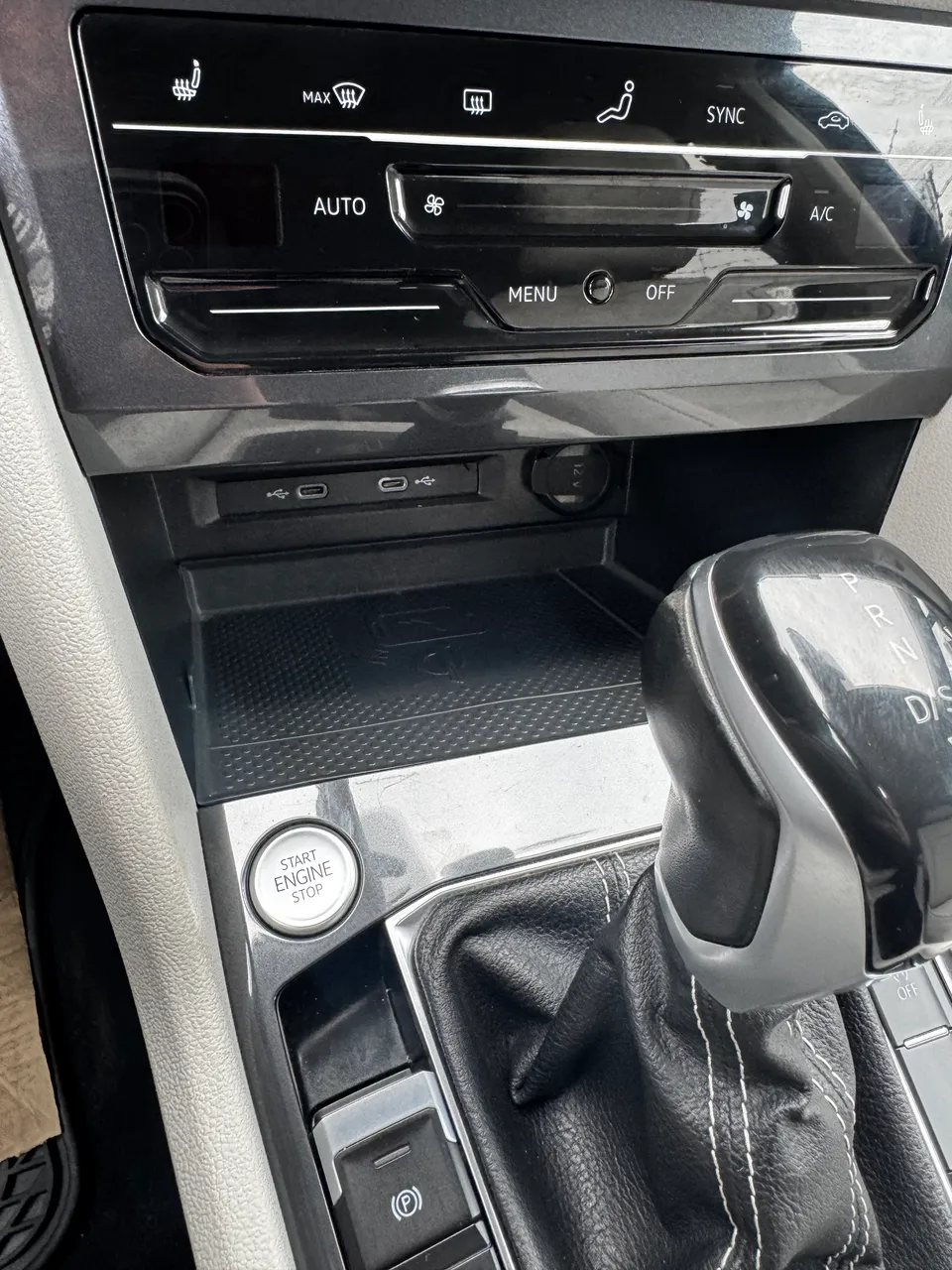 Volkswagen Tiguan - фото 30