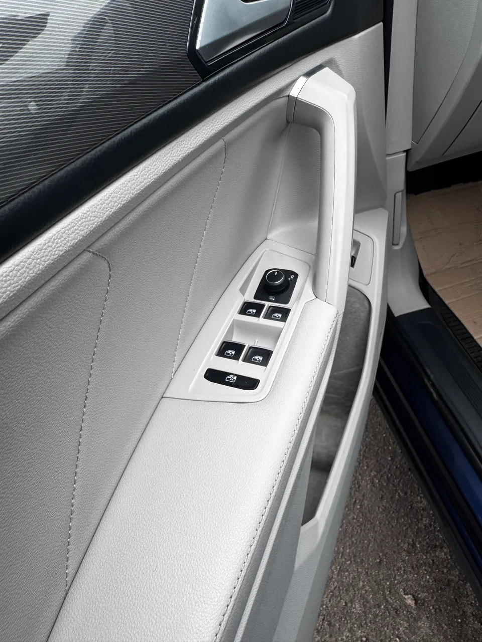 Volkswagen Tiguan - фото 23