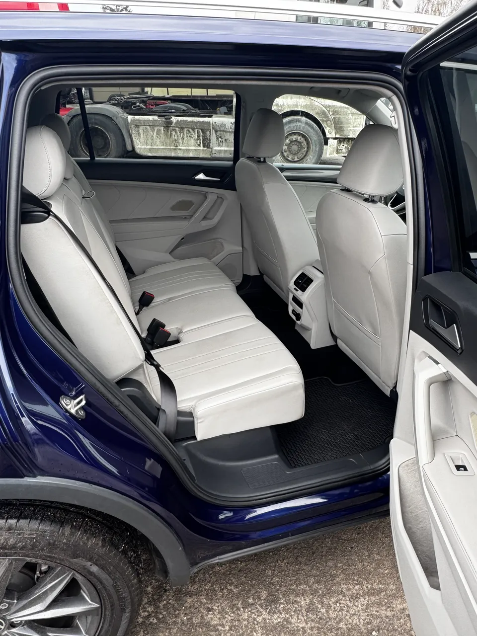 Volkswagen Tiguan - фото 14