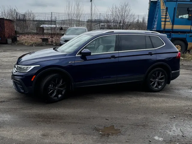 Volkswagen Tiguan - фото 4