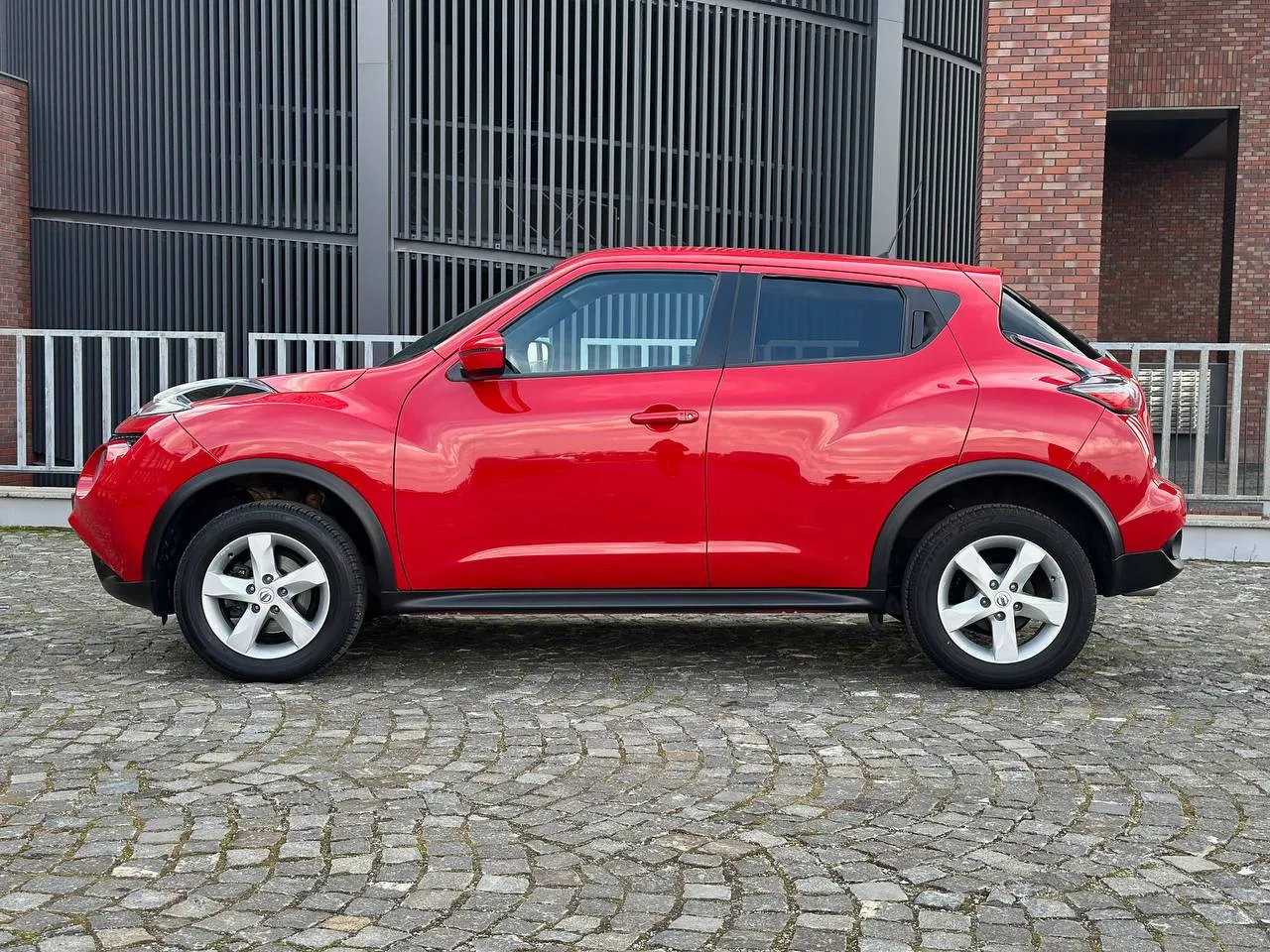 Nissan Juke - фото 5