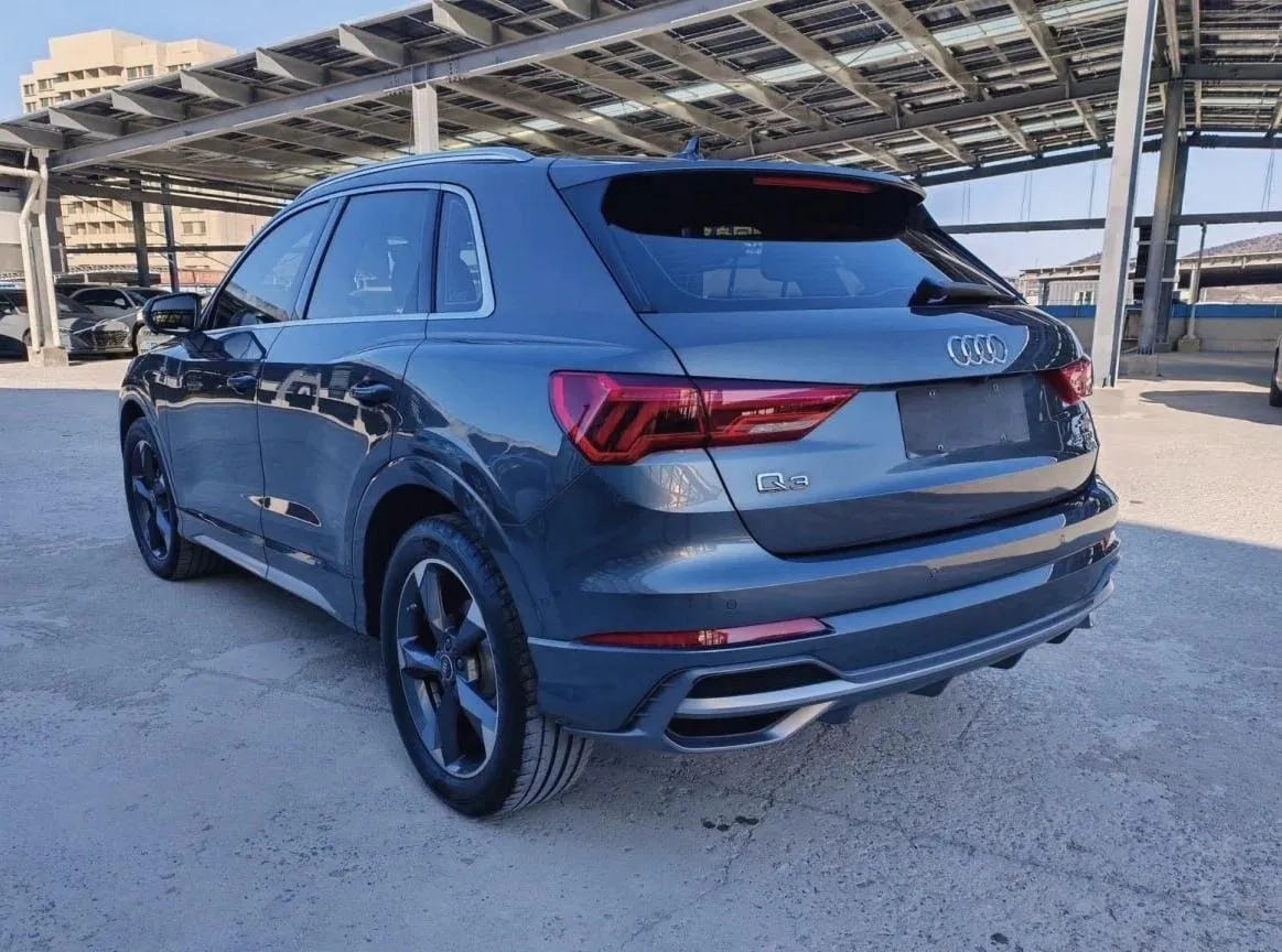 Audi Q3 - фото 4