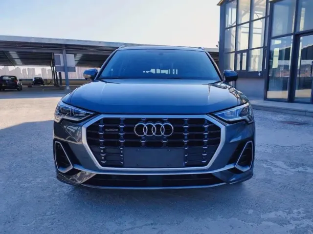 Audi Q3 - фото 2