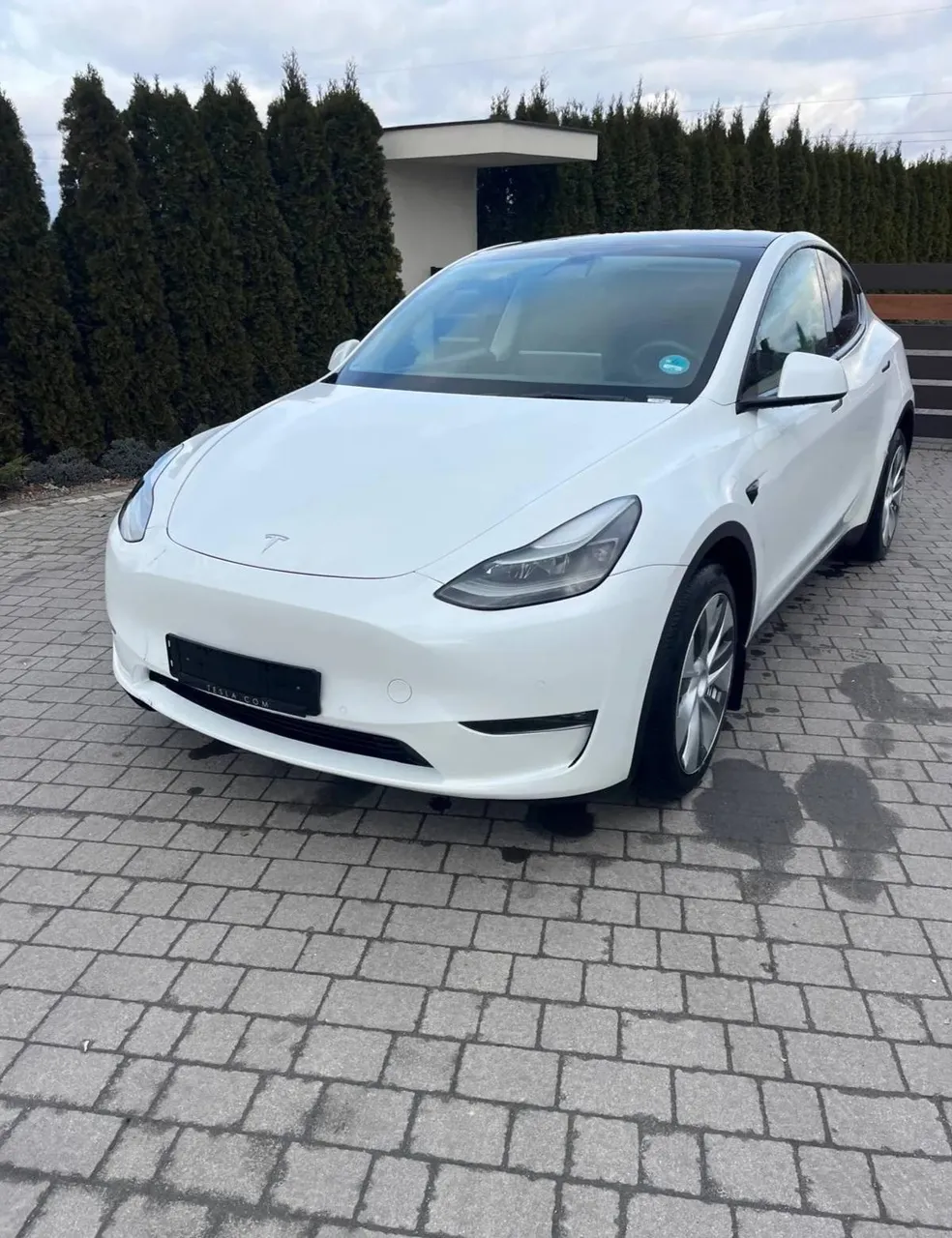 Tesla Model Y - фото 5