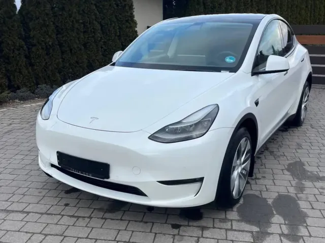 Tesla Model Y - фото 5