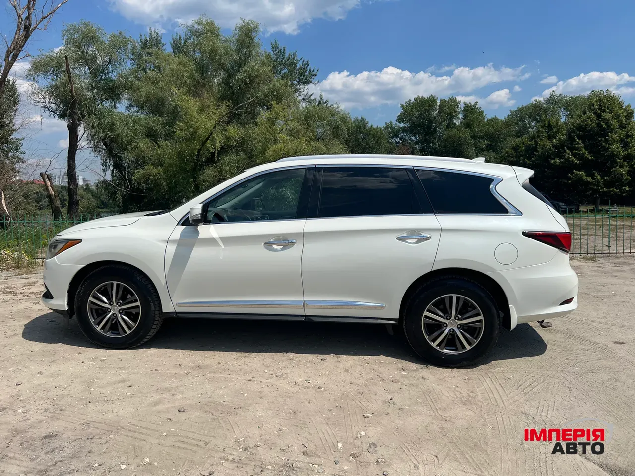 Infiniti QX60 - фото 6