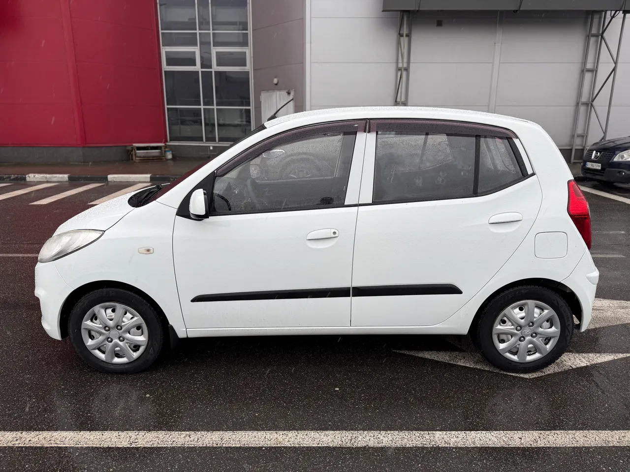 Hyundai i10 - фото 7