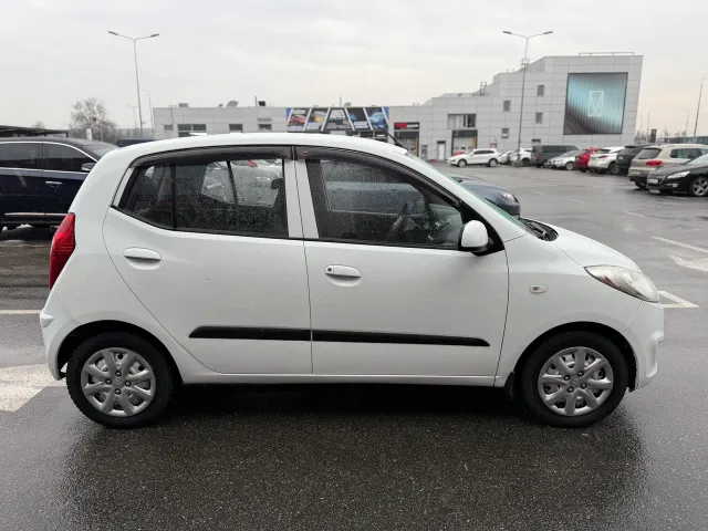 Hyundai i10 - фото 4