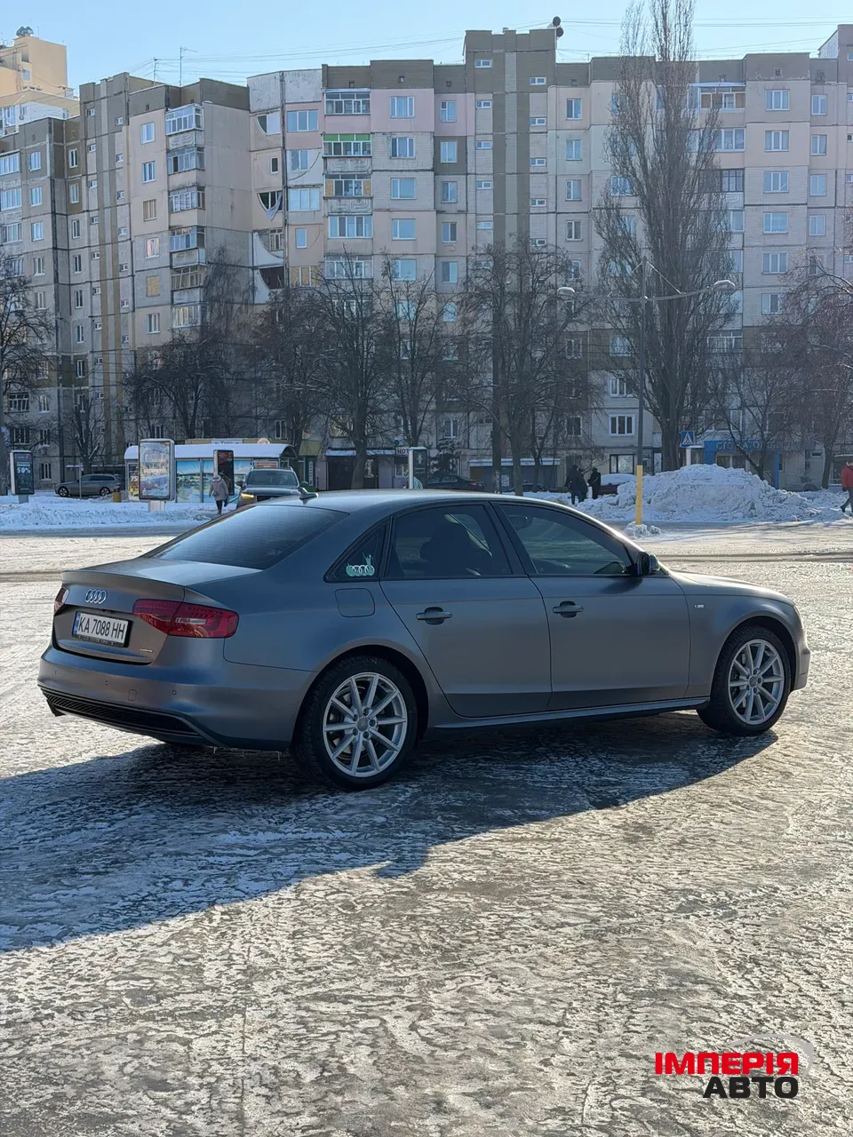 Audi A4 - фото 9