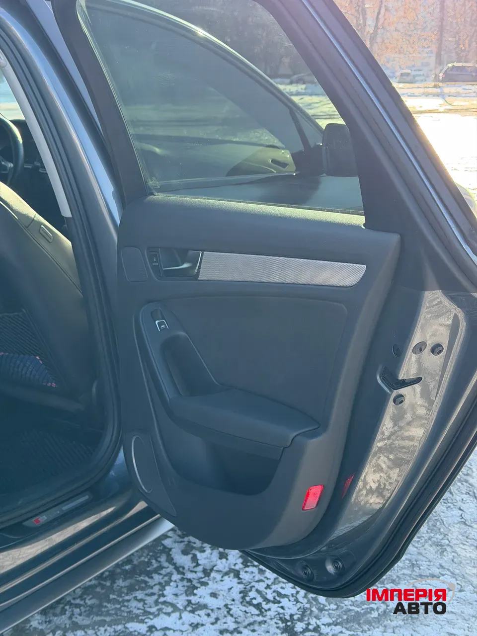 Audi A4 - фото 32