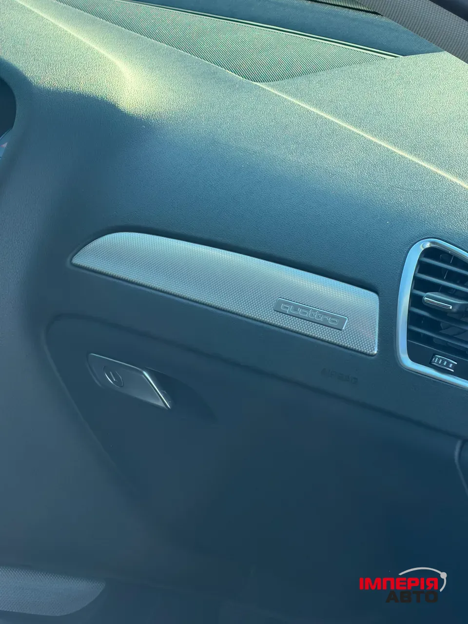 Audi A4 - фото 28