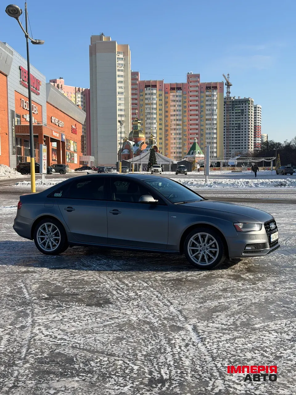 Audi A4 - фото 7