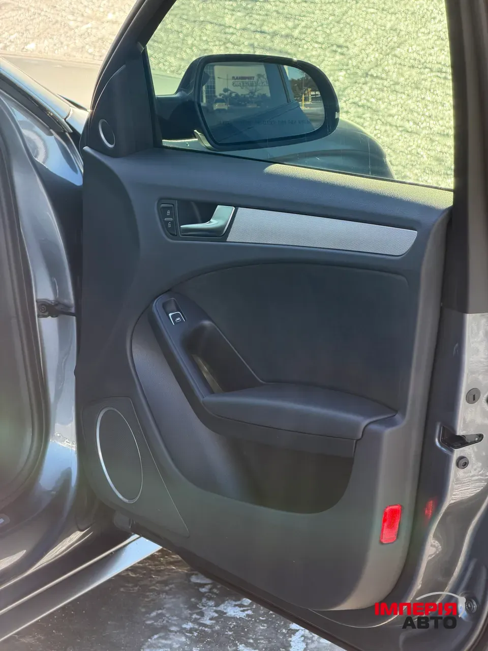 Audi A4 - фото 24