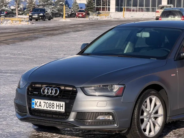 Audi A4 - фото 2