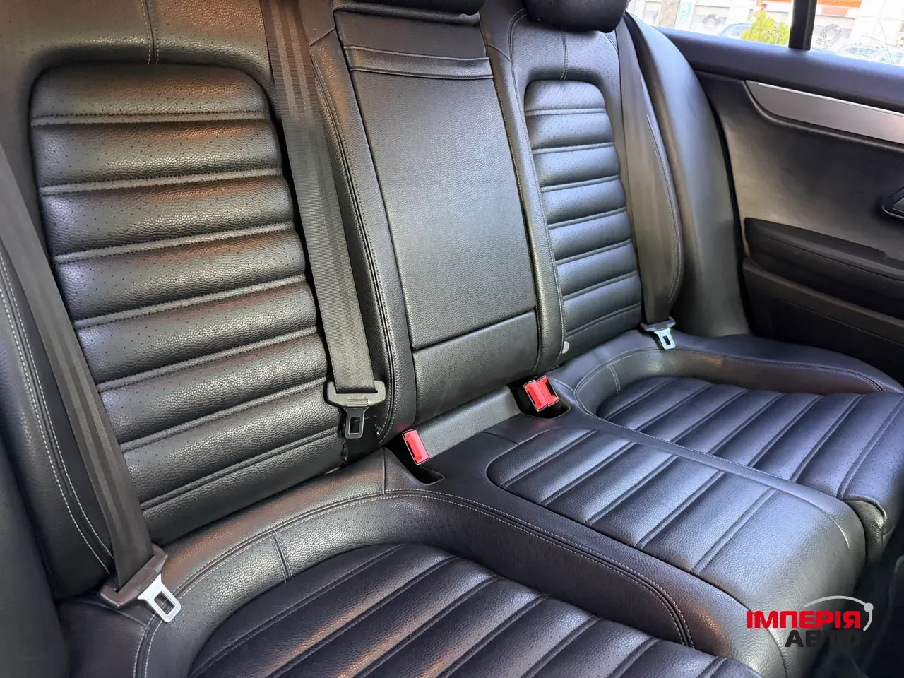 Volkswagen Passat CC - фото 10