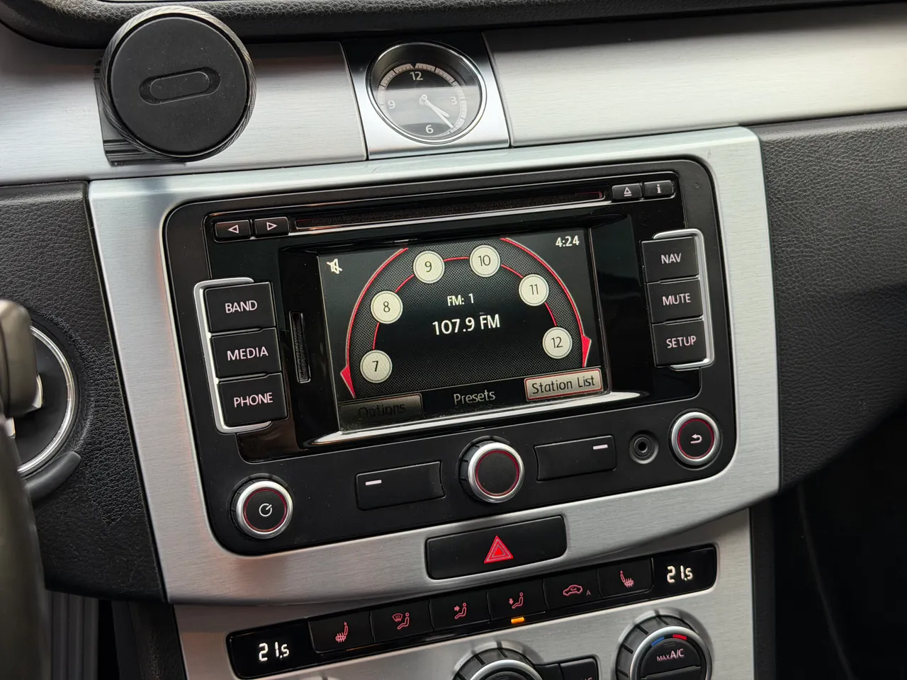 Volkswagen Passat CC - фото 50