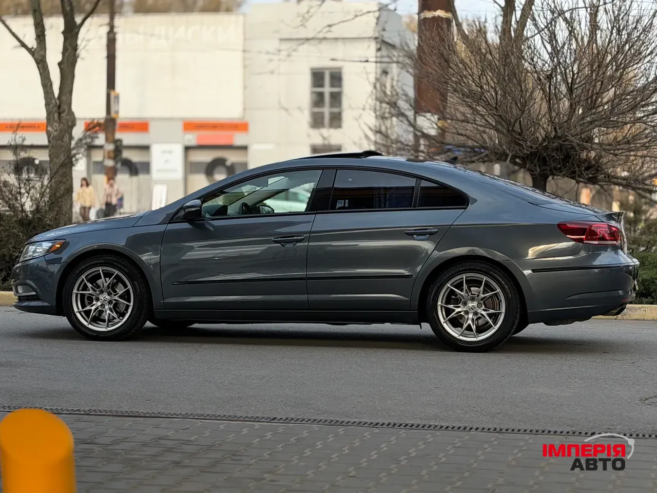 Volkswagen Passat CC - фото 2