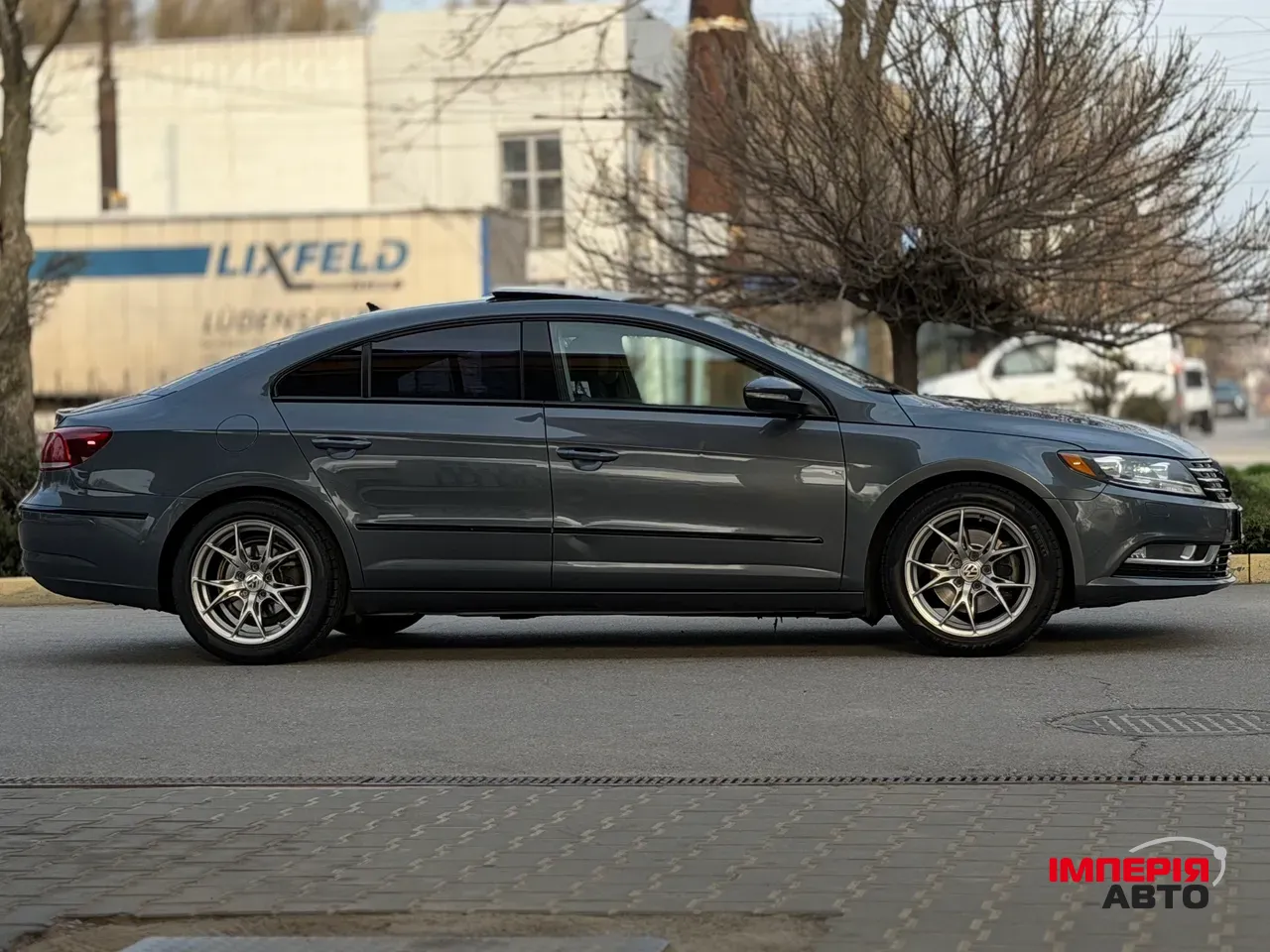 Volkswagen Passat CC - фото 6