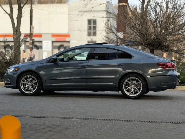 Volkswagen Passat CC - фото 2