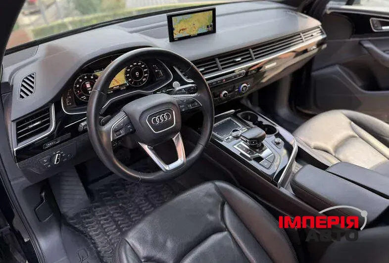 Audi Q7 - фото 9