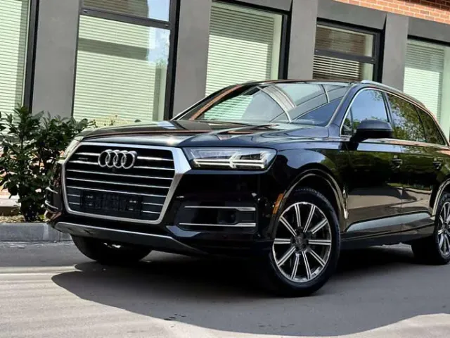 Audi Q7 - фото 3