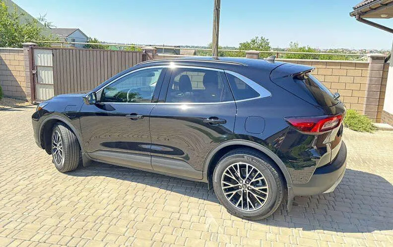 Ford Escape - фото 8