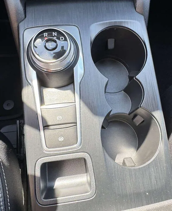 Ford Escape - фото 14